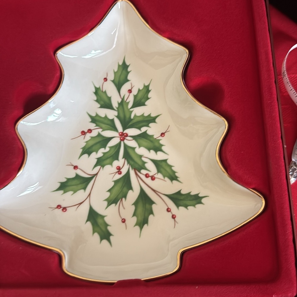 Lenox Green and Red Holiday Decor Tree Dish - Picture 3 of 3